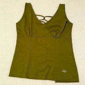 Mika Yoga Wear top size XL